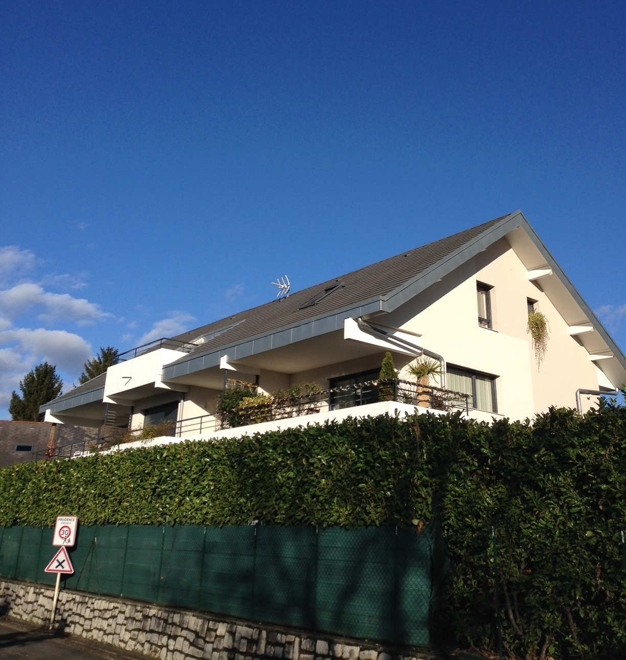 Thumbnail img 8192%201 - Attribut alt par défaut.